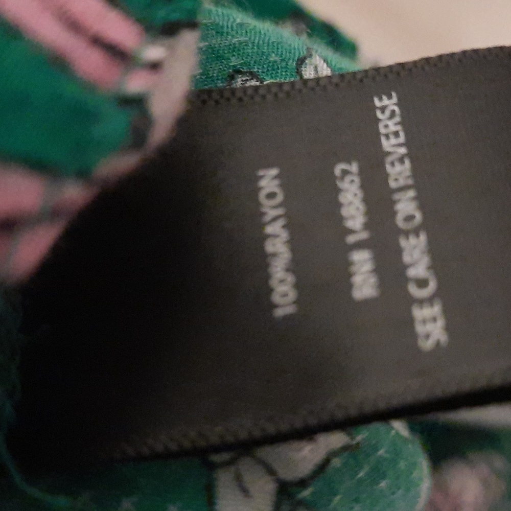 TORRID SIZE 2 - Picture 4 of 7
